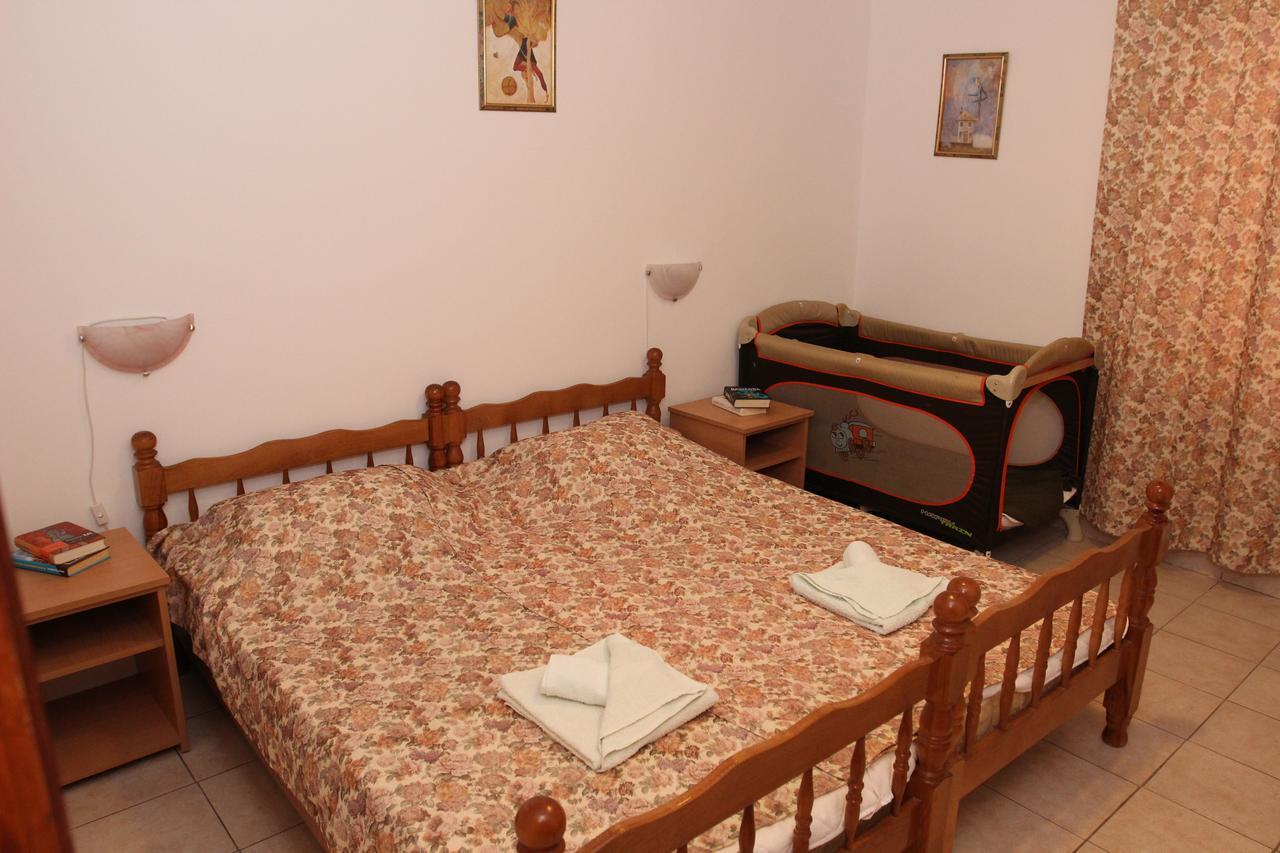 Apartments Green Belt Бар Екстер'єр фото