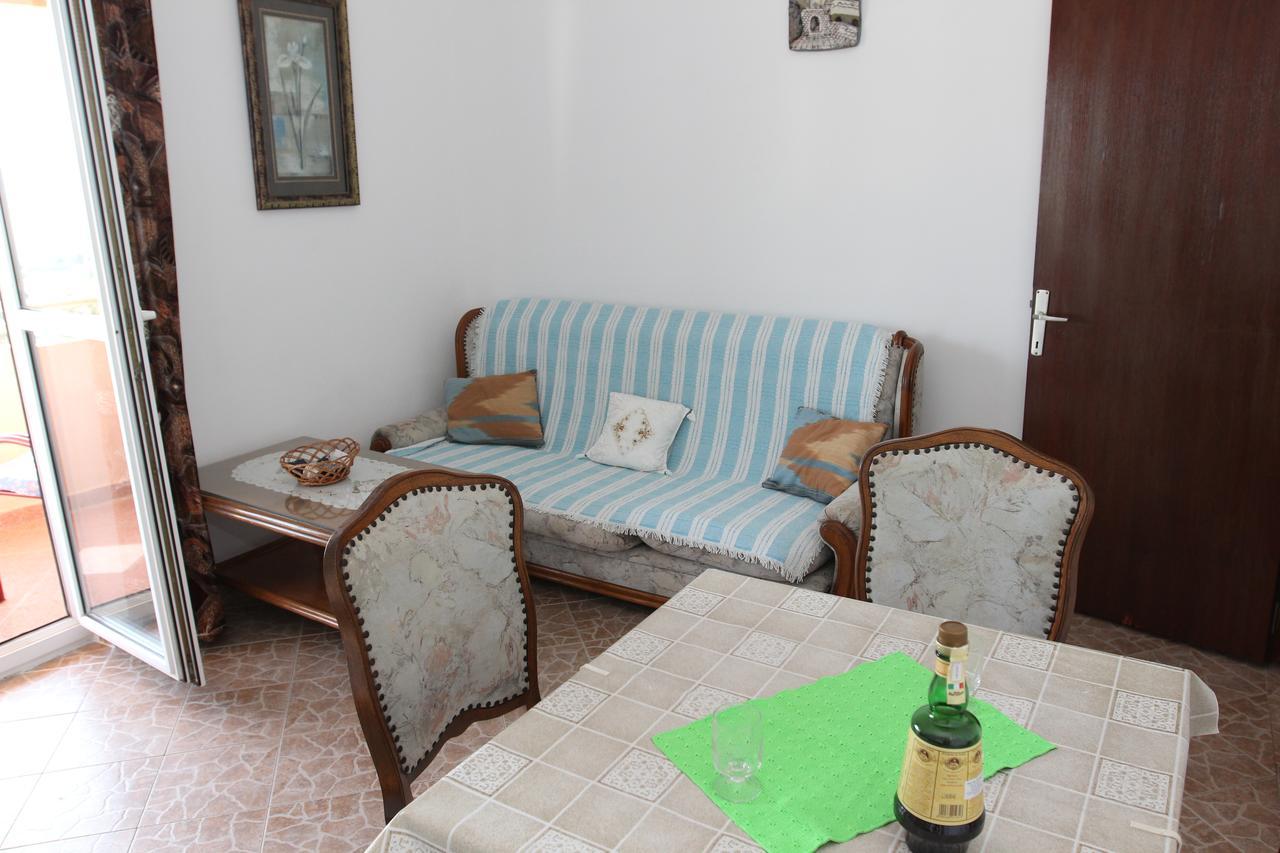 Apartments Green Belt Бар Екстер'єр фото