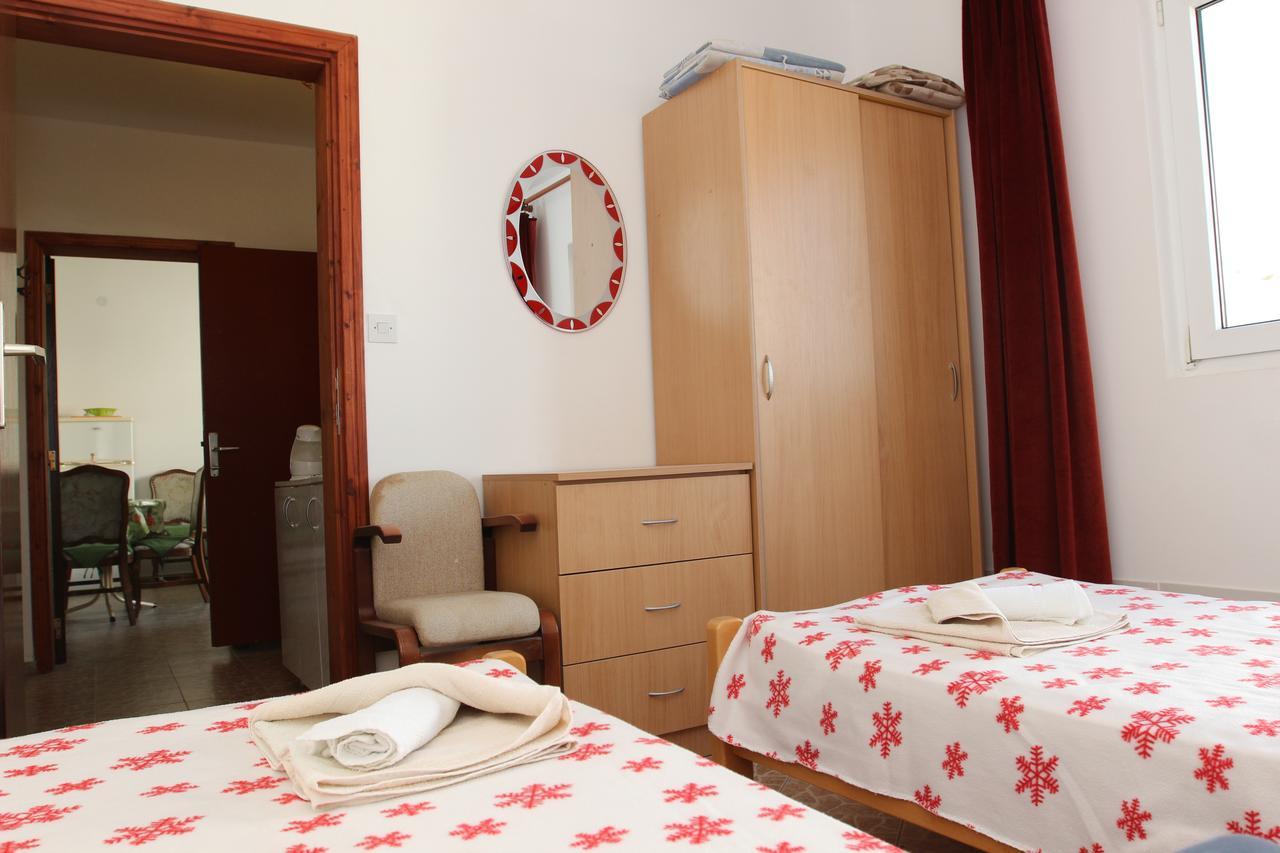 Apartments Green Belt Бар Екстер'єр фото