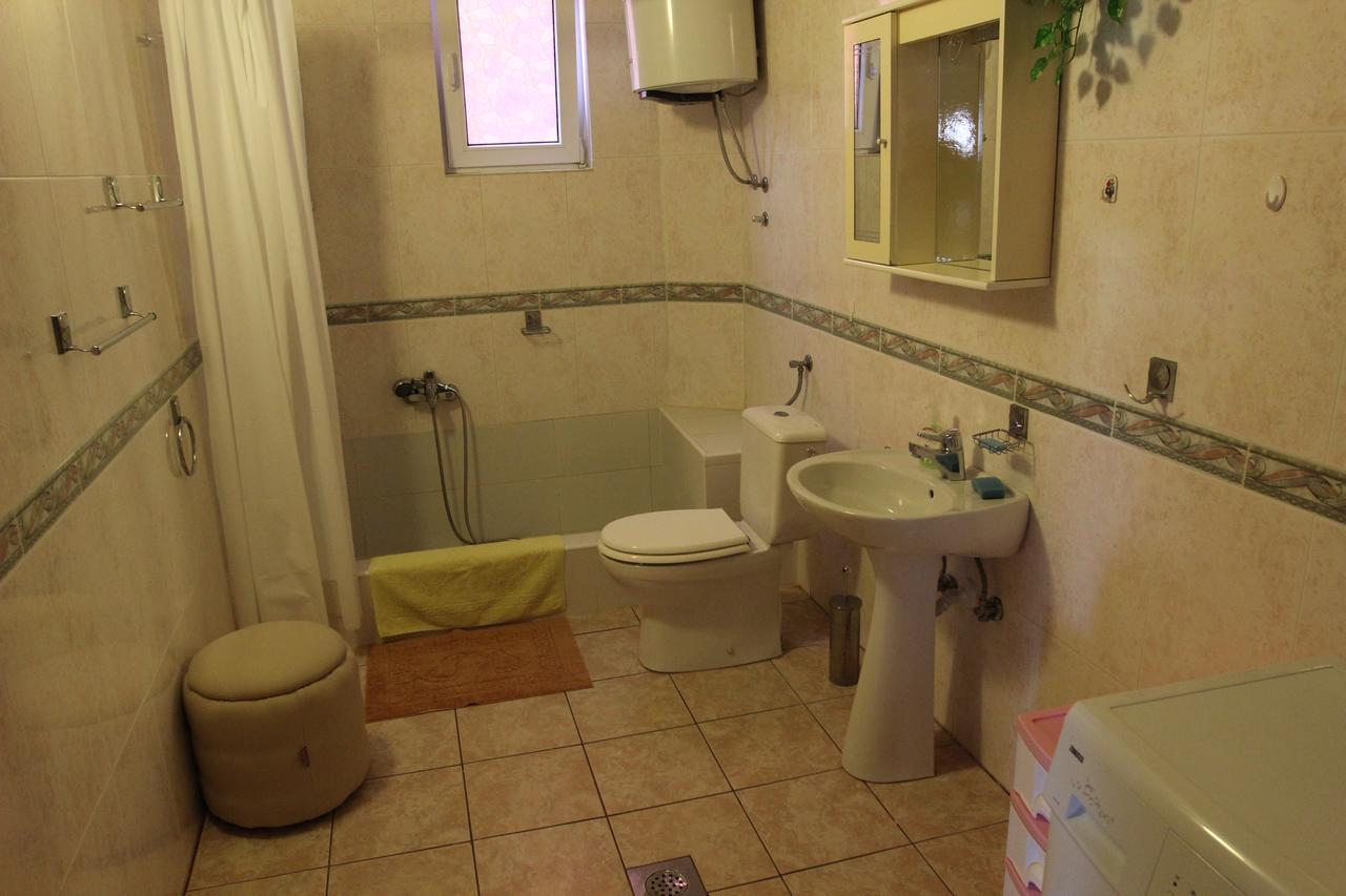 Apartments Green Belt Бар Екстер'єр фото